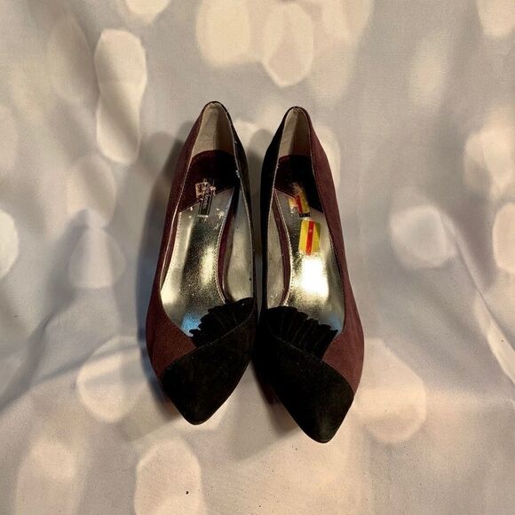 TWO COLOR SUEDE HIGH HEELS by DAISY FUENTES 7 - Picture 3 of 7